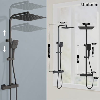 Sistema doccia moderno, dotato di soffione quadrato da 30x30 cm, rubinetto Cool-Touch antiscottatura e doccetta manuale a tre getti — asta doccia regolabile in acciaio inossidabile nero, da 73 a 115 cm